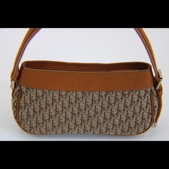 Dior Bag - Picture 16 of 17